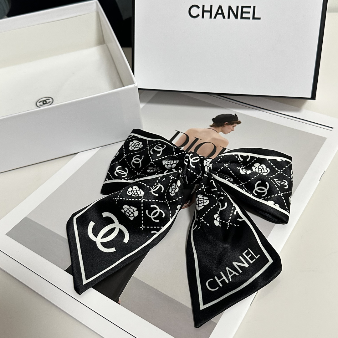 CHanel Hairpin hh (210)