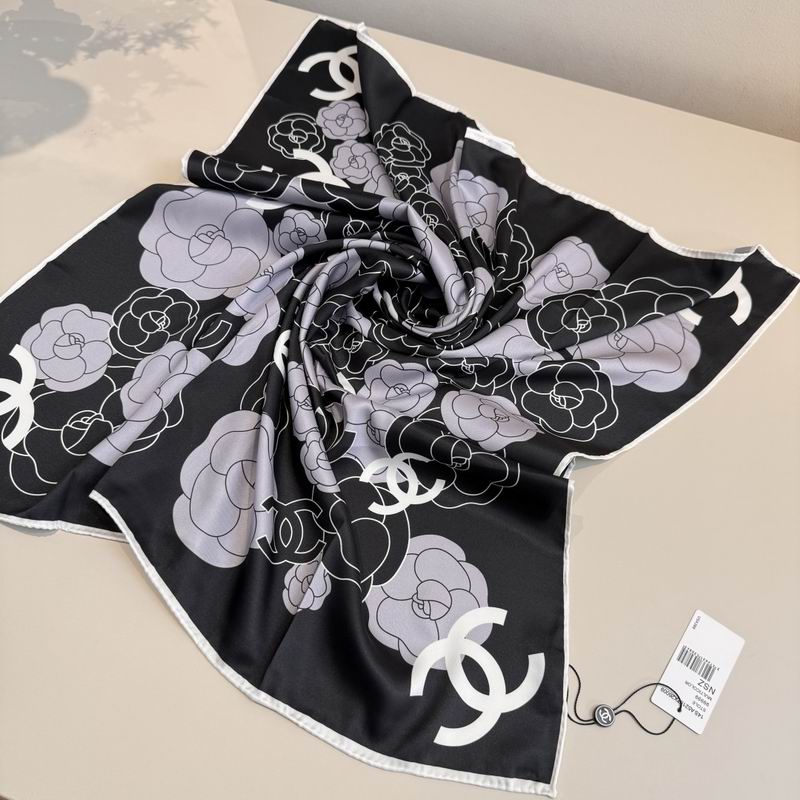 CHanel Silk Scarf 90X90cm E14 (11)