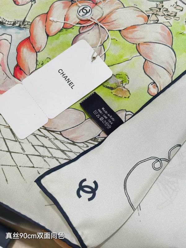CHanel silk scarf 90X90cm E40 (3)