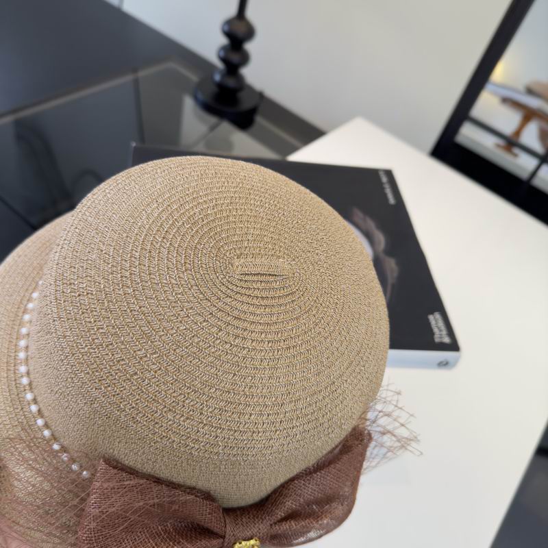 CHanel top hat (220)