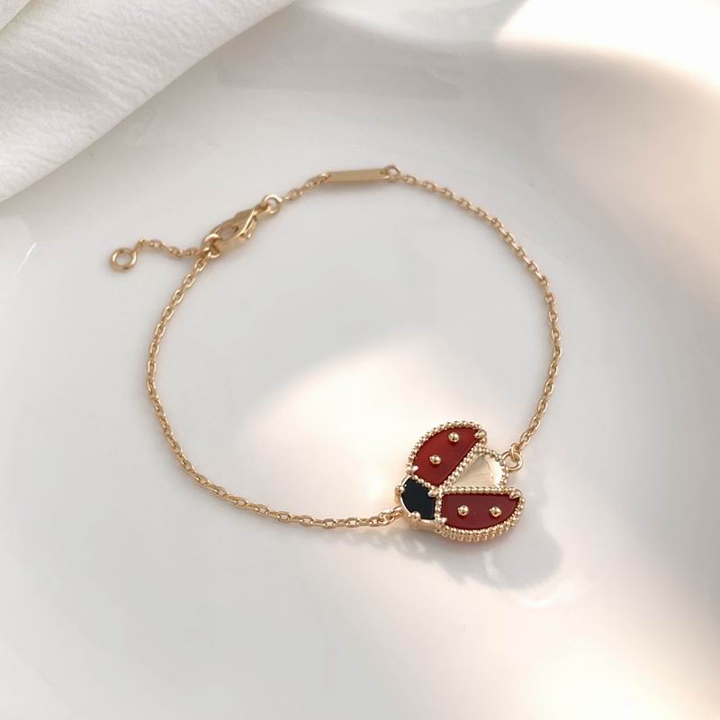 CK Bracelet 02yxs01 (1)