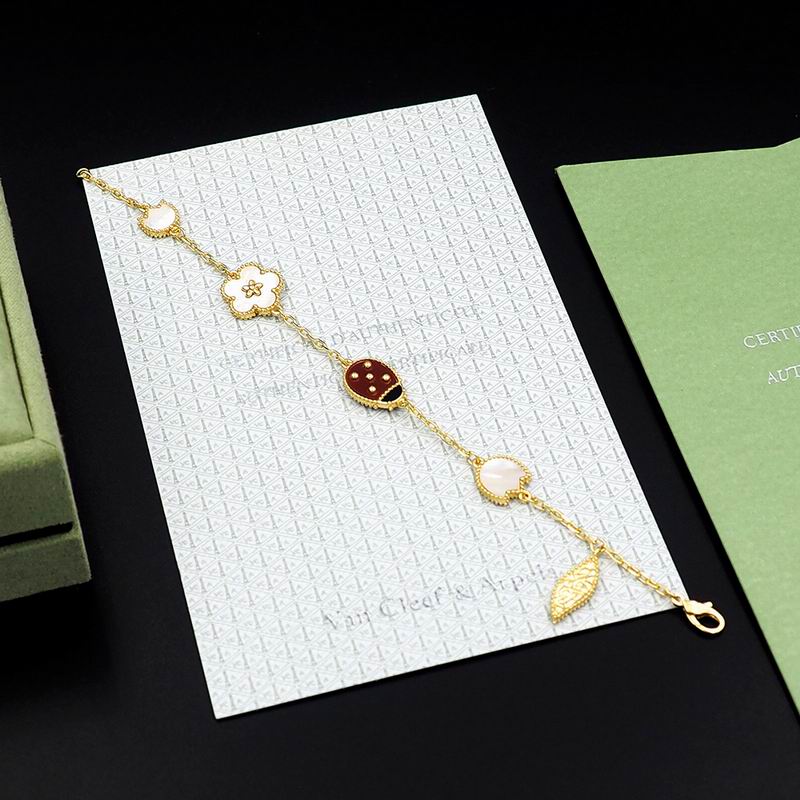CK Bracelet 05yxs06 (17)