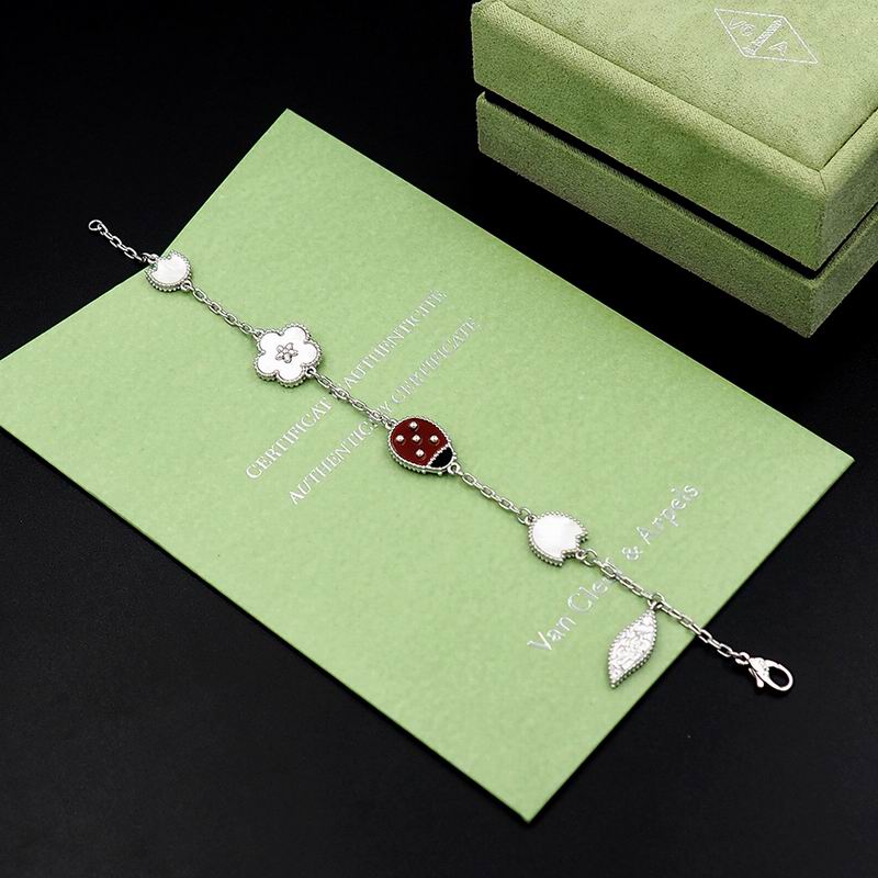 CK Bracelet 05yxs06 (32)