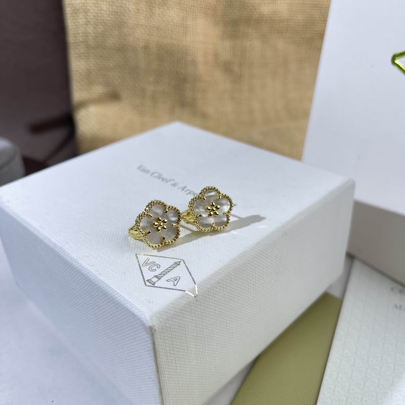 CK Earring 04yxs01 (2)