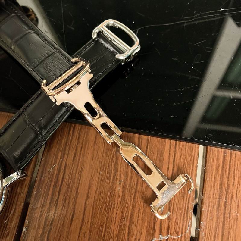 Cartier 43mm 44 (1)