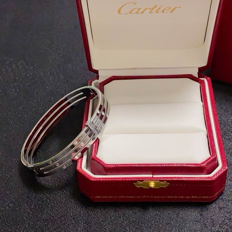 Cartier Bracelet 02yxs05 (2)