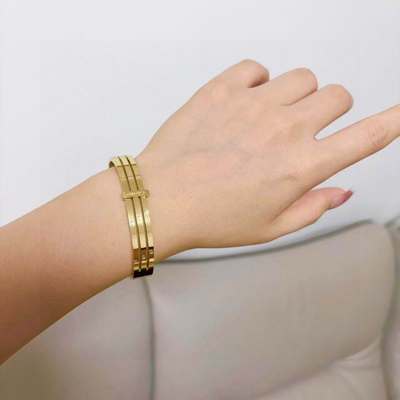 Cartier Bracelet 02yxs05 (6)