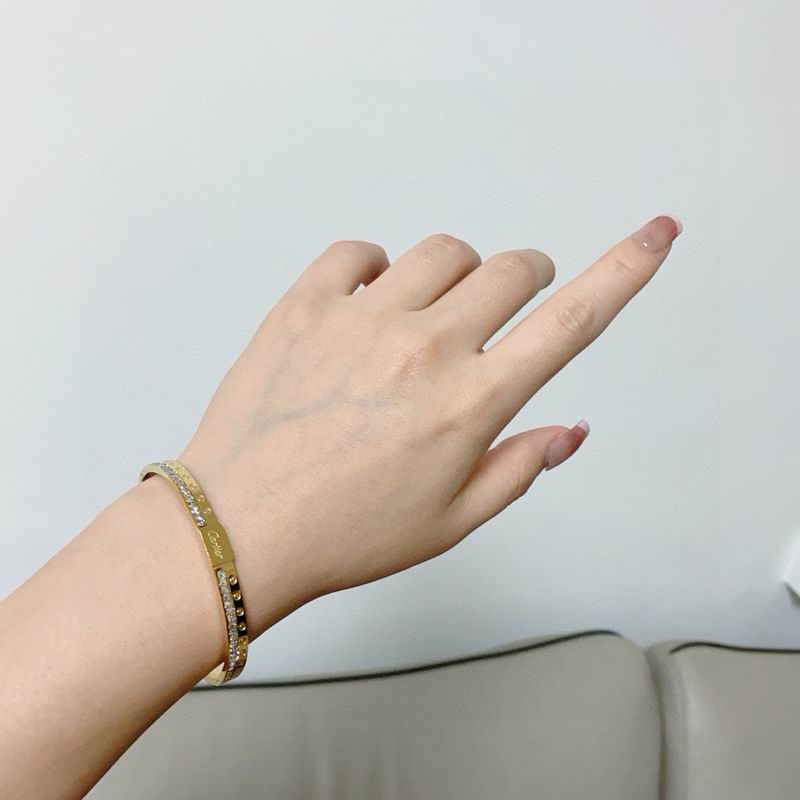 Cartier Bracelet 02yxs10 (2)