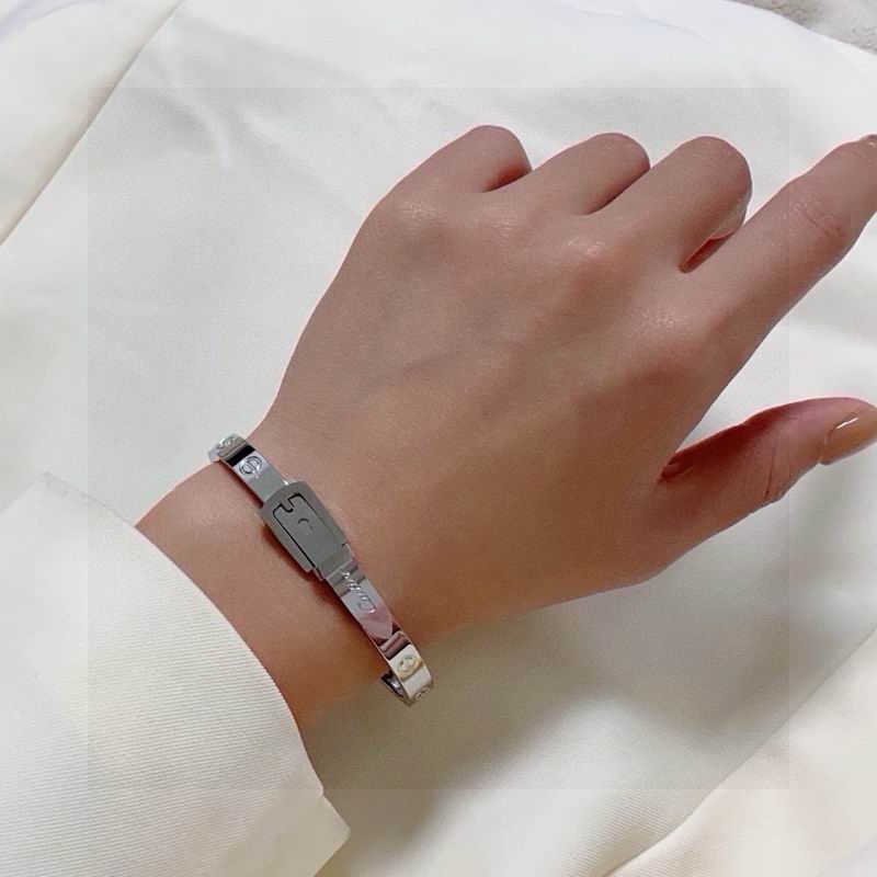 Cartier Bracelet 02yxs11 (2)