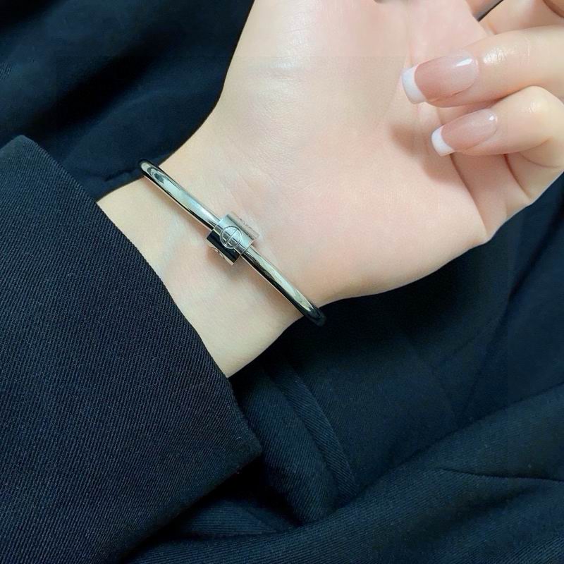 Cartier Bracelet 03yxs06 (3)