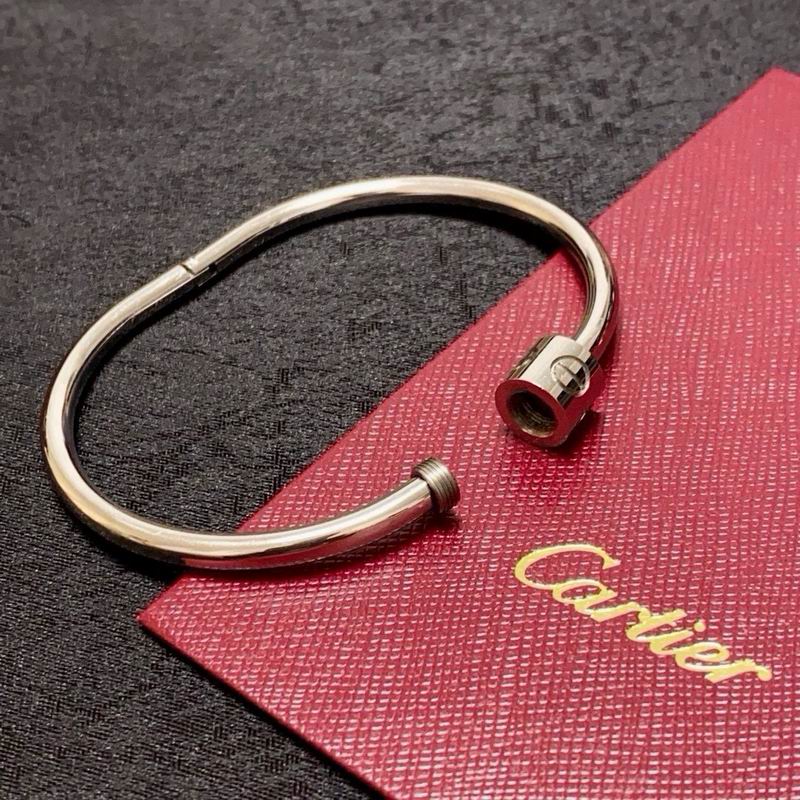 Cartier Bracelet 03yxs06 (4)