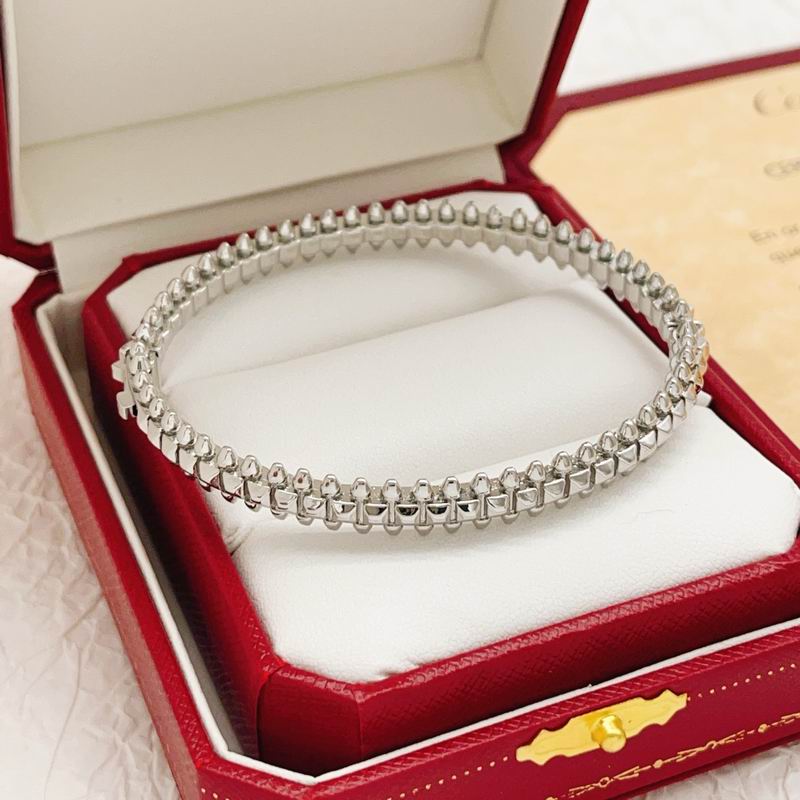Cartier Bracelet 03yxs33 (9)