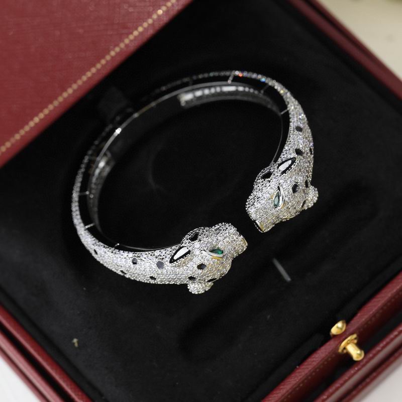 Cartier Bracelet 03yxs34 (1)