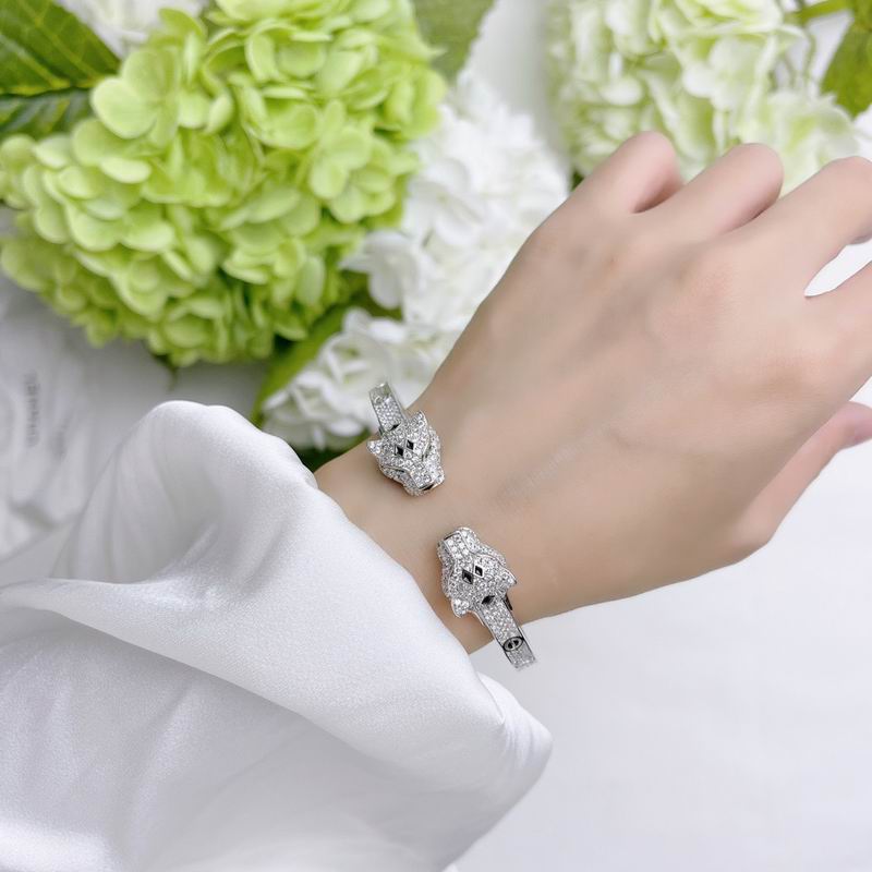 Cartier Bracelet 04yxs03 (8)