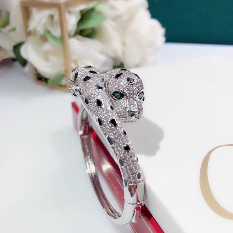 Cartier Bracelet 04yxs04 (1)