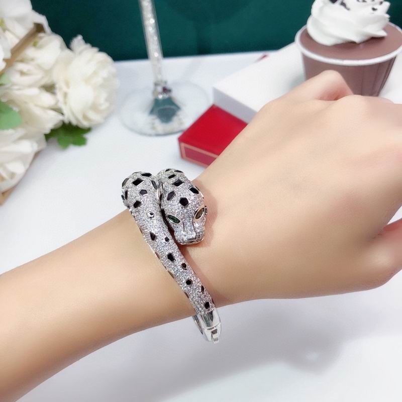 Cartier Bracelet 04yxs04 (7)