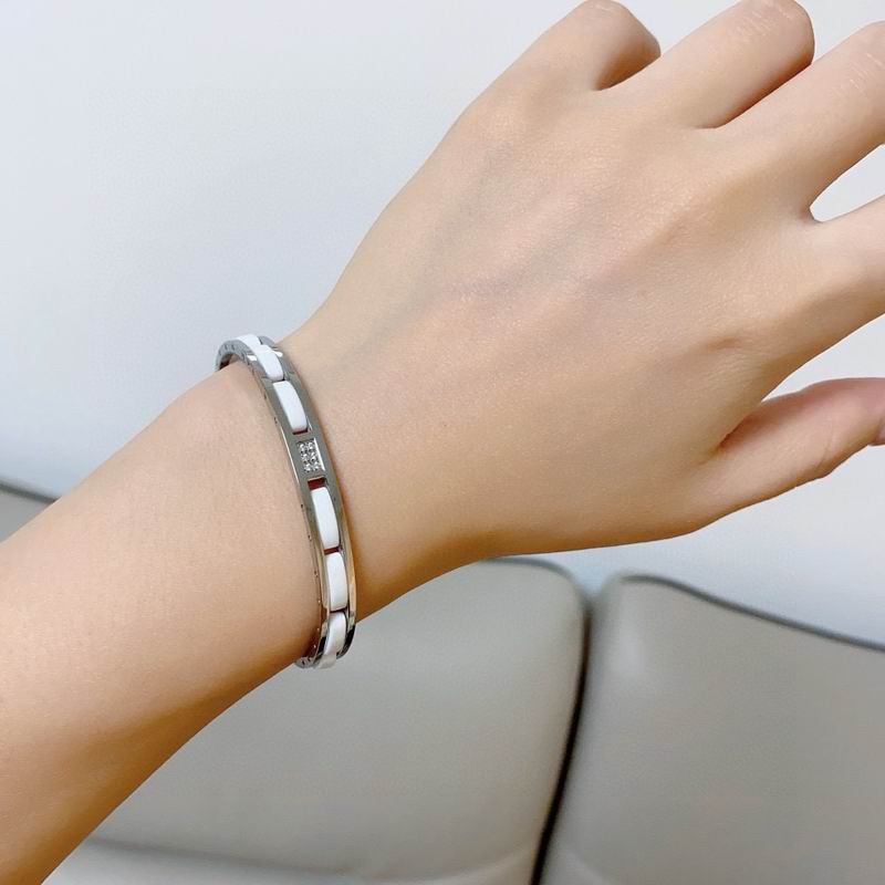 Cartier Bracelet 04yxs10 (3)
