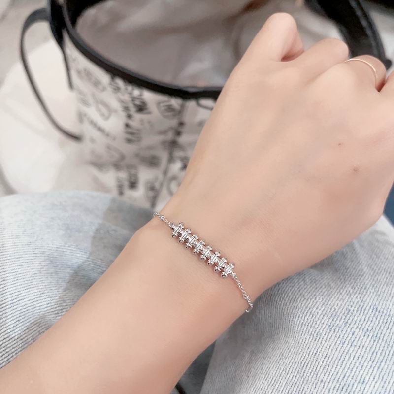 Cartier Bracelet 04yxs12 (8)