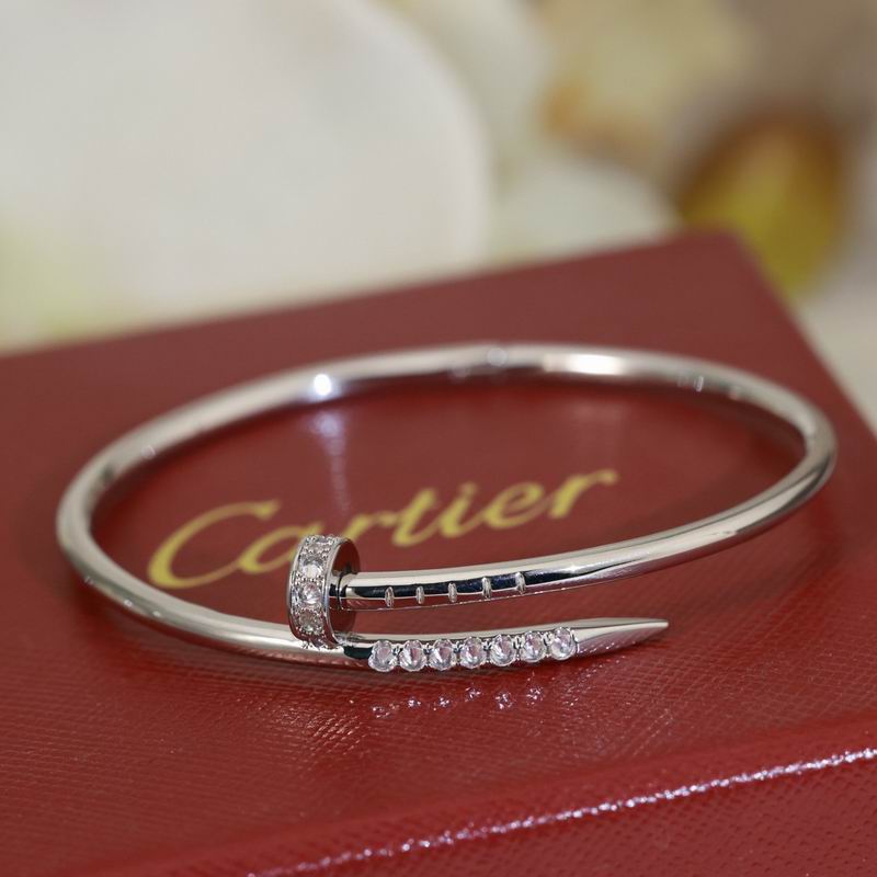 Cartier Bracelet 04yxs13 (1)