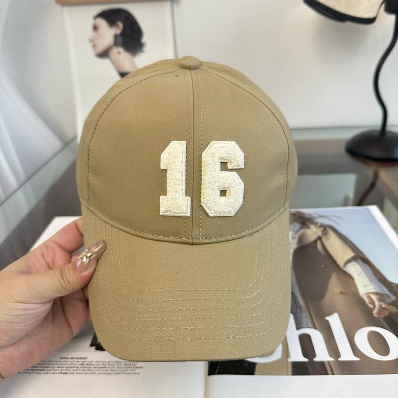 Celine Cap dx (1729)