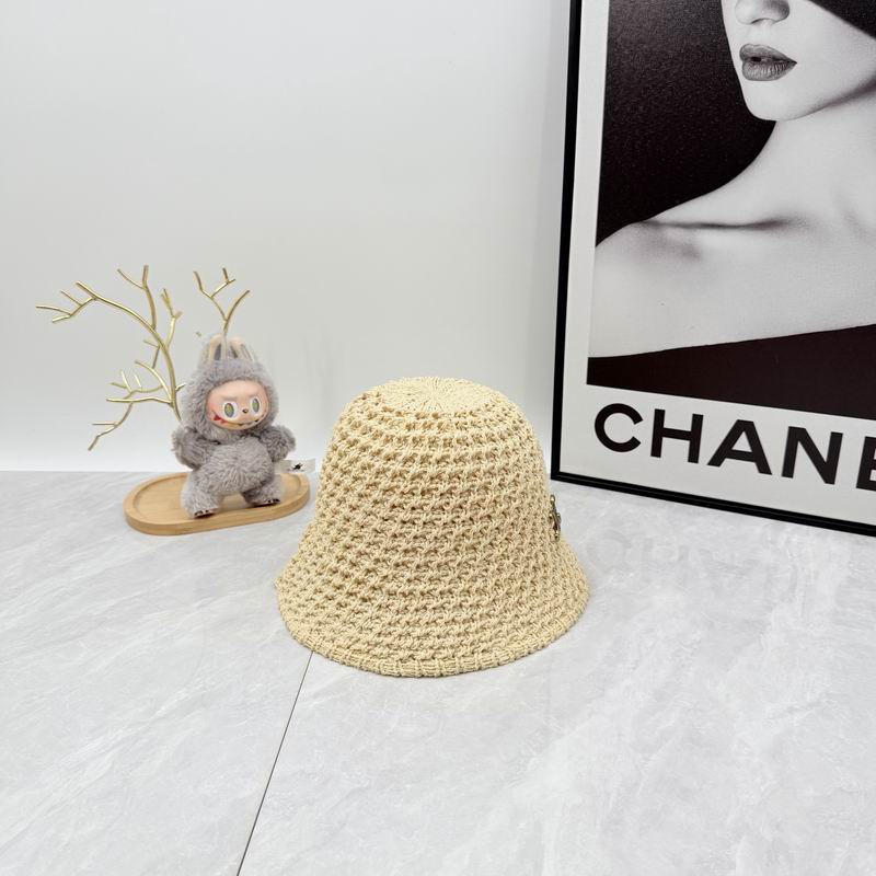 Celine hat dx (40)