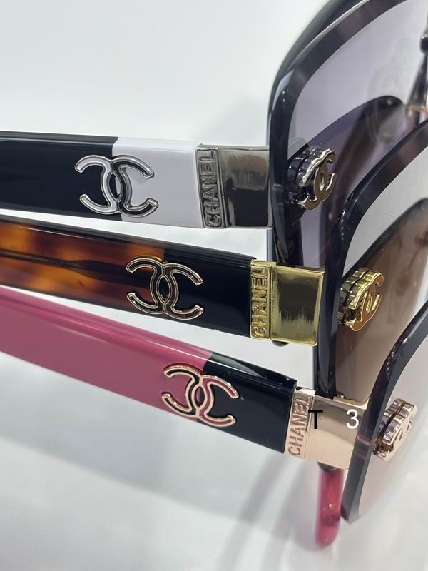 Chanel H1909Q 65 17-143 c09