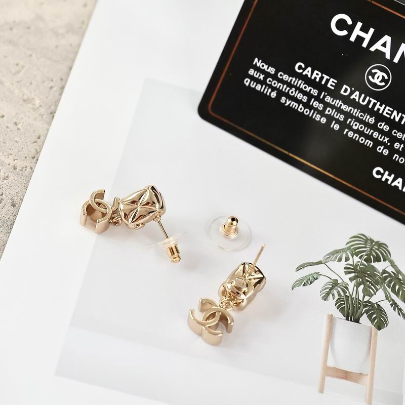 Chanel  Earring 04yxs396 (2)