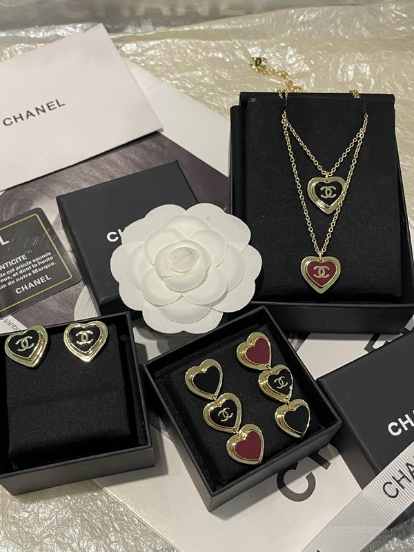 Chanel  Earring 04yxs483 (5)