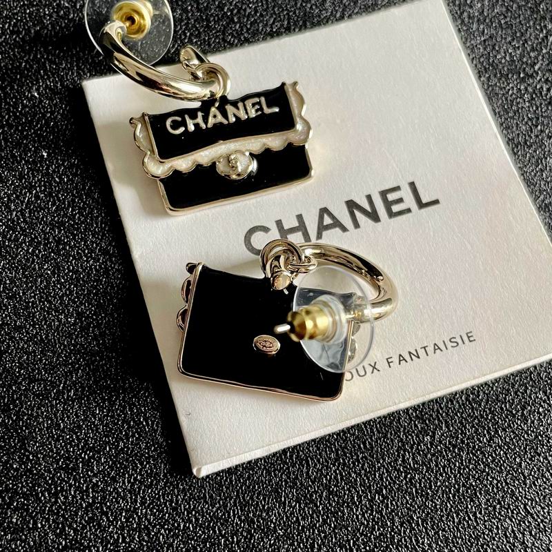 Chanel  Earring 04yxs495 (5)