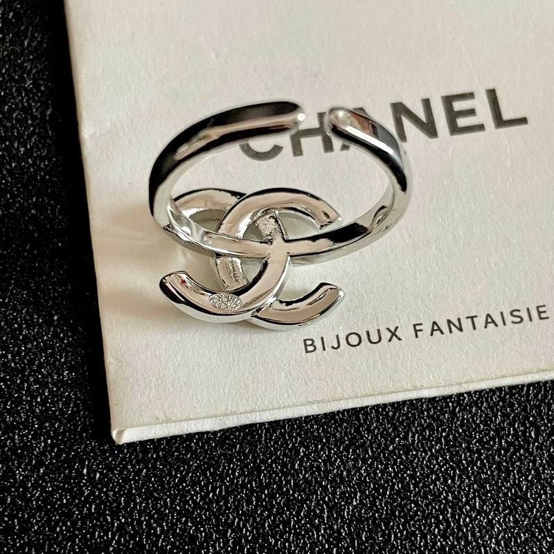 Chanel  Ring 04yxs57 (3)