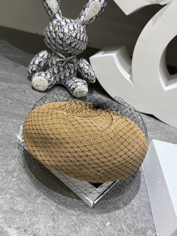 Chanel Beret dx (70)