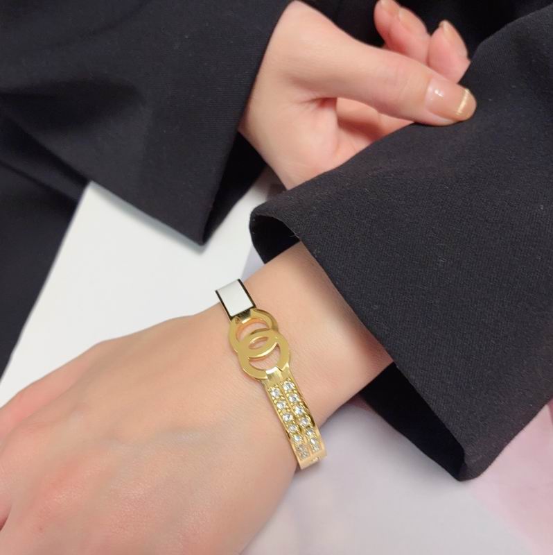 Chanel Bracelet 04yxs100 (9)