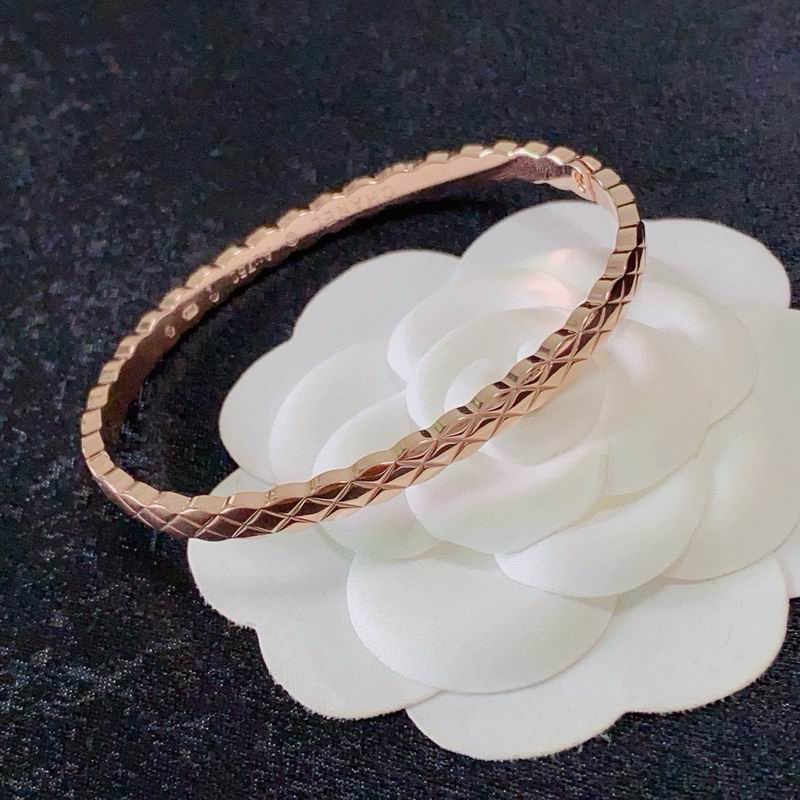 Chanel Bracelet 04yxs102 (4)