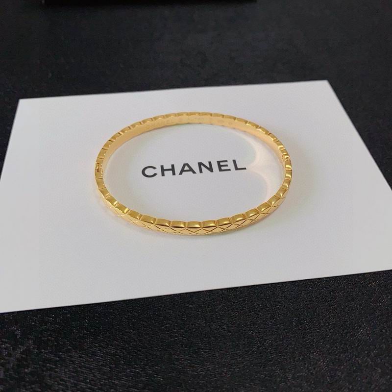 Chanel Bracelet 04yxs102 (6)