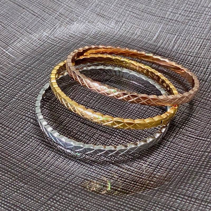Chanel Bracelet 04yxs102 (9)