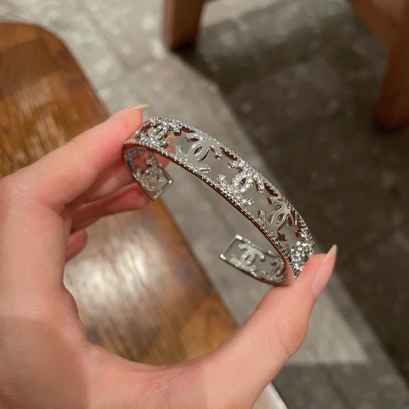Chanel Bracelet 04yxs103 (14)