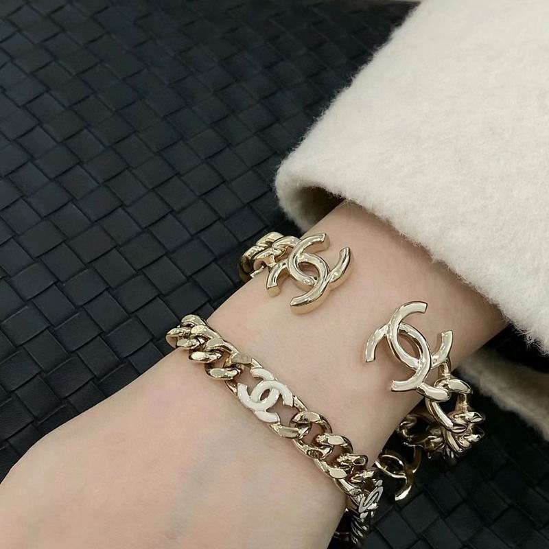 Chanel Bracelet 04yxs105 (3)