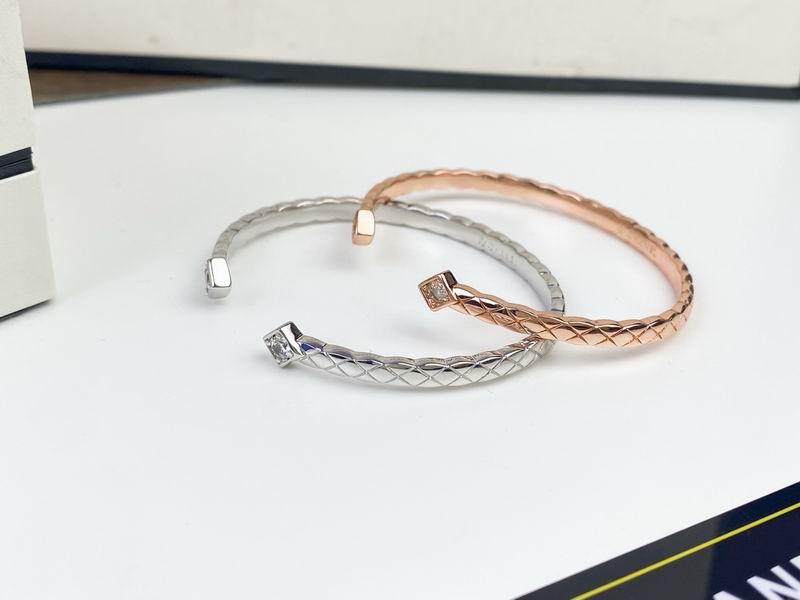 Chanel Bracelet 04yxs107 (5)