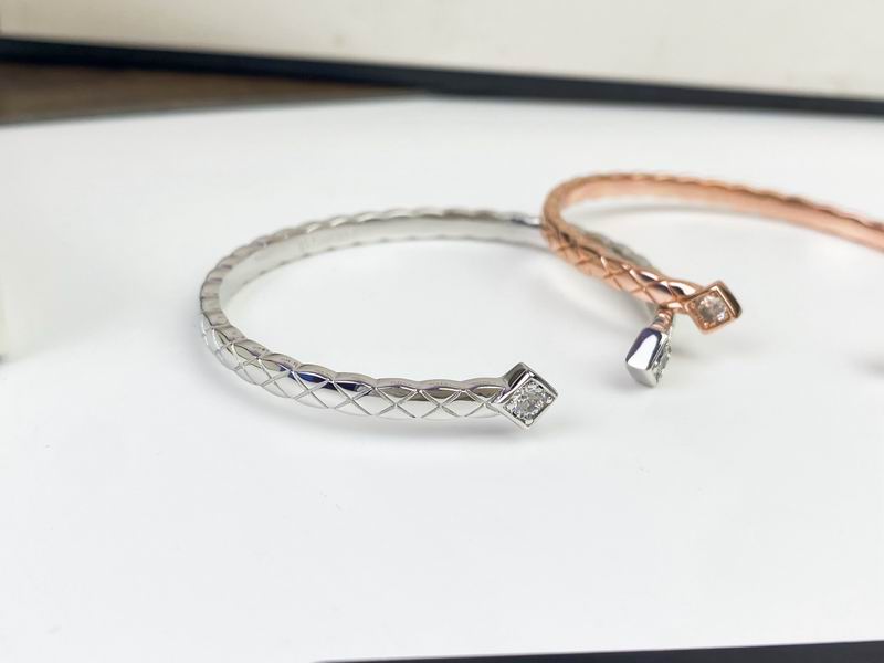 Chanel Bracelet 04yxs107 (6)