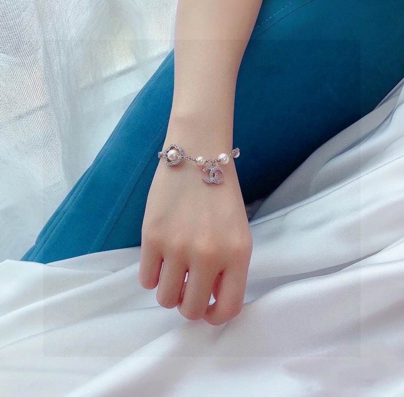 Chanel Bracelet 04yxs108 (3)