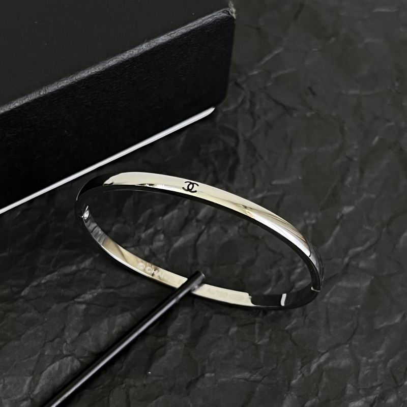 Chanel Bracelet 04yxs110 (3)