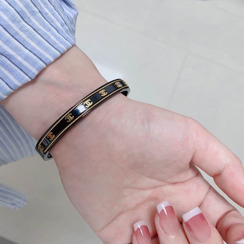 Chanel Bracelet 04yxs111 (4)