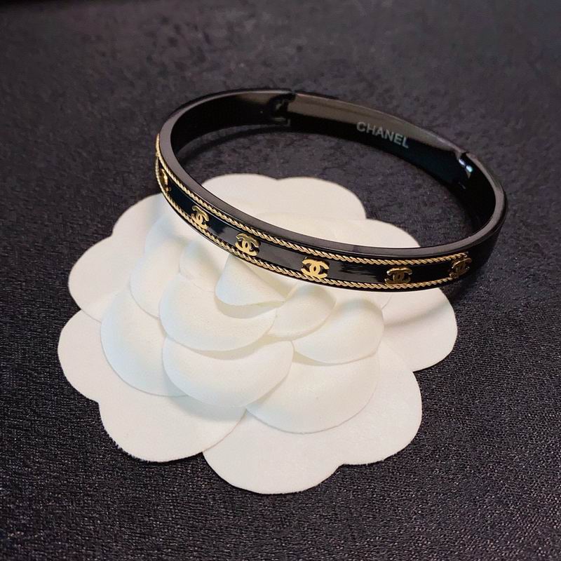Chanel Bracelet 04yxs111 (5)