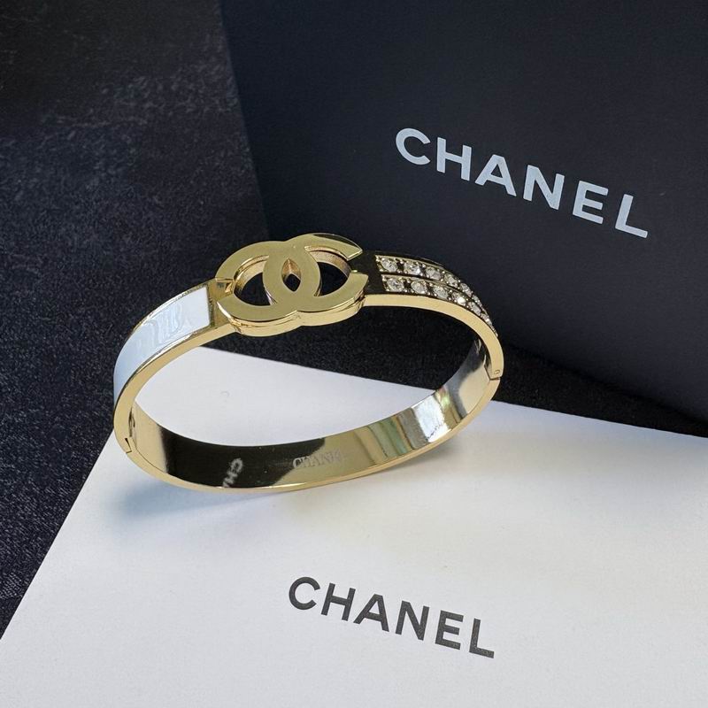 Chanel Bracelet 04yxs113 (6)