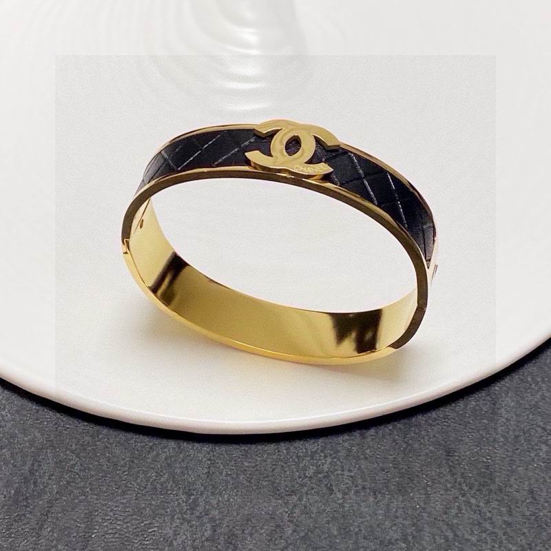 Chanel Bracelet 04yxs116 (8)