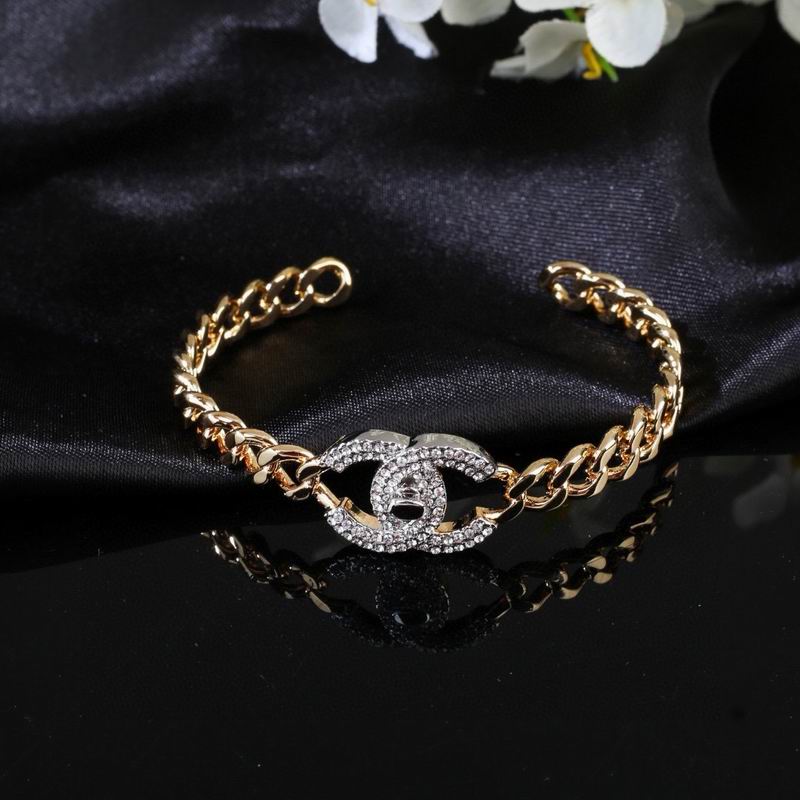 Chanel Bracelet 04yxs89 (1)