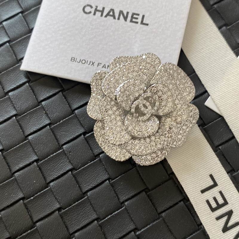 Chanel Brooch 04yxs102 (5)