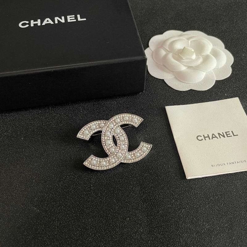 Chanel Brooch 04yxs103 (11)