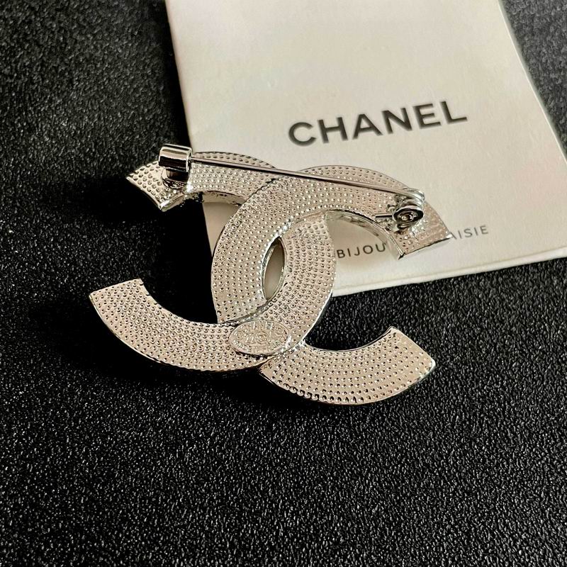 Chanel Brooch 04yxs103 (12)