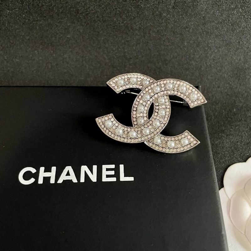 Chanel Brooch 04yxs103 (14)